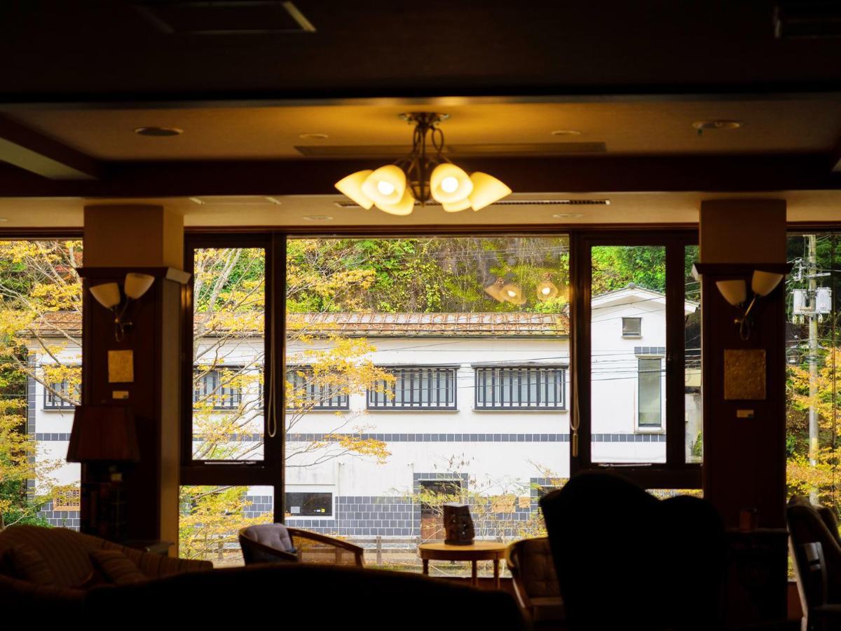 Hakkei Hotel Maniwa Exterior photo