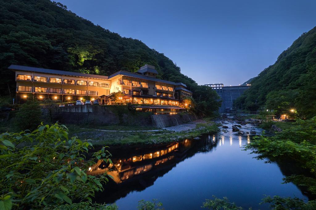 Hakkei Hotel Maniwa Exterior photo